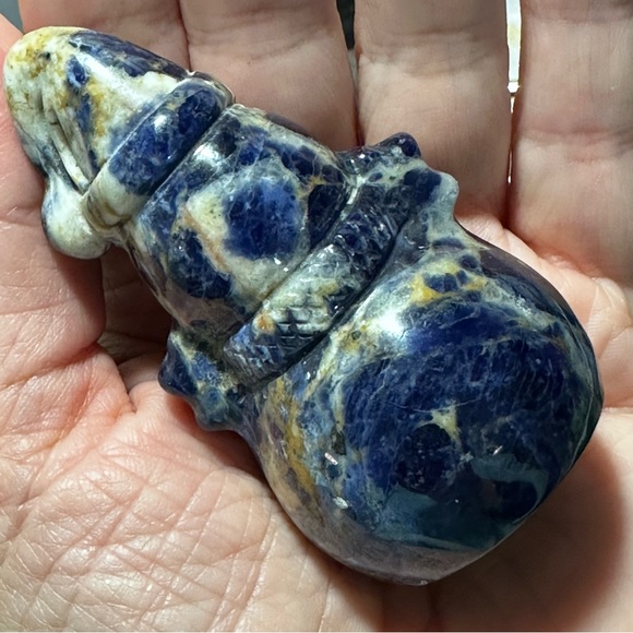 Sodalite snowman gemstone metaphysical sculpture - Picture 3 of 13